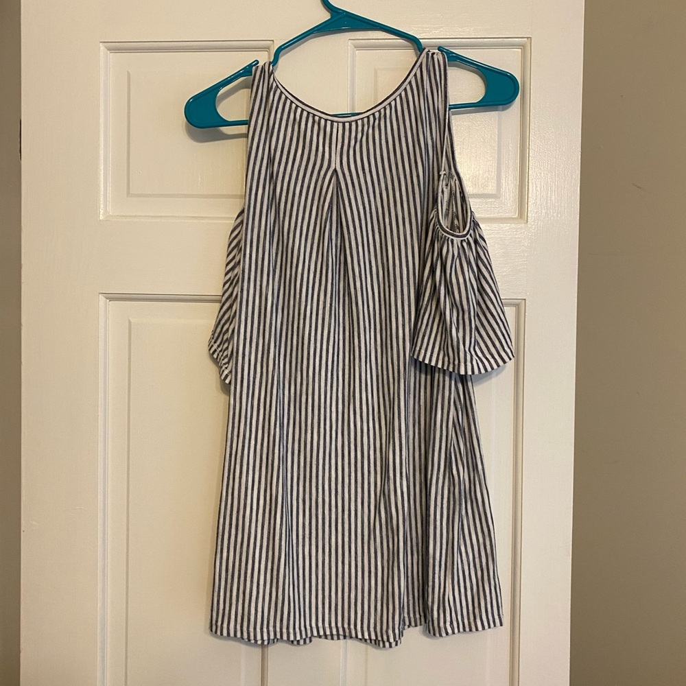 Off Shoulder Top - Picture 2 of 2